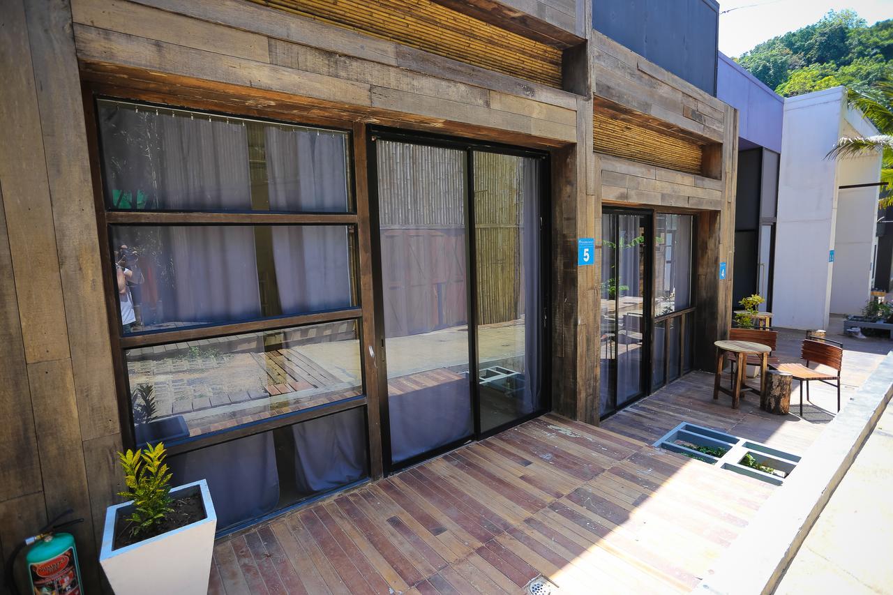 Paradise Beach Backpackers Hostel Patong Екстериор снимка