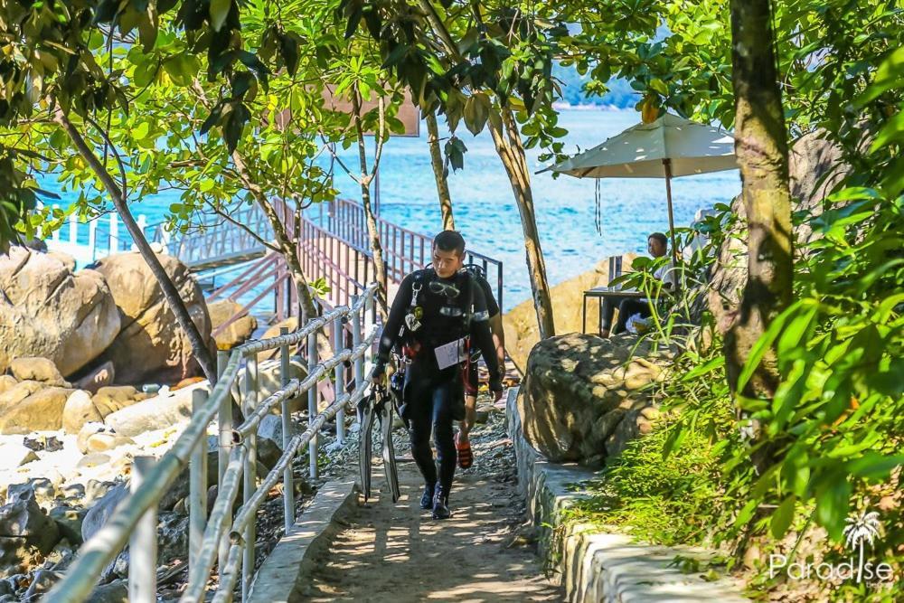 Paradise Beach Backpackers Hostel Patong Екстериор снимка